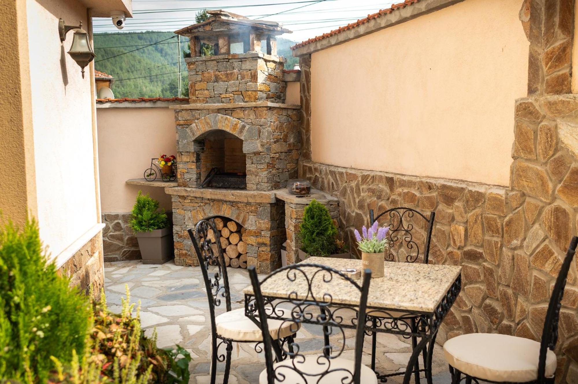 Beluga Guest House Велинград Экстерьер фото
